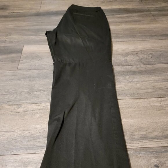 Dockers Boot Cut Dress Pants - Size 10 long - Length 32" Black - Picture 1 of 4